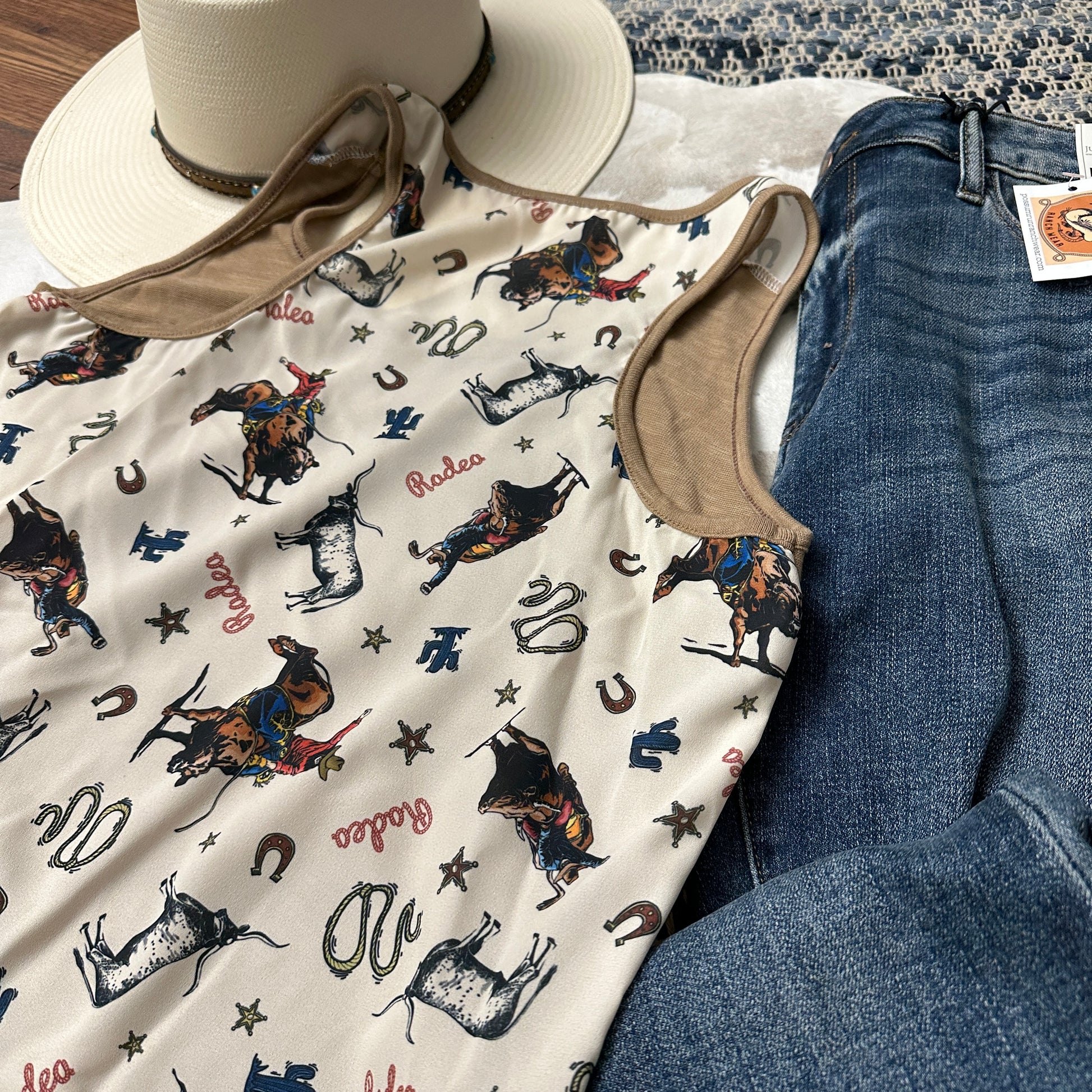 Close up of the cowboy print.