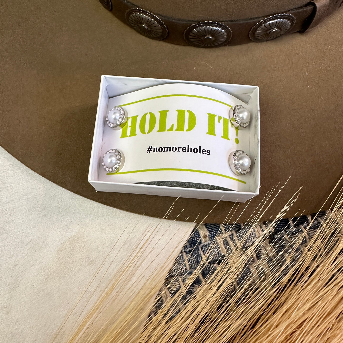 Hold It!s Magnetic Numbers