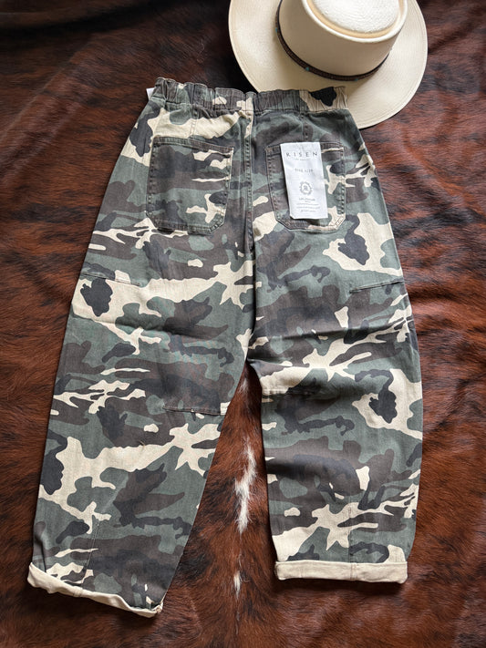 Camo Barrel Cropped Jeans